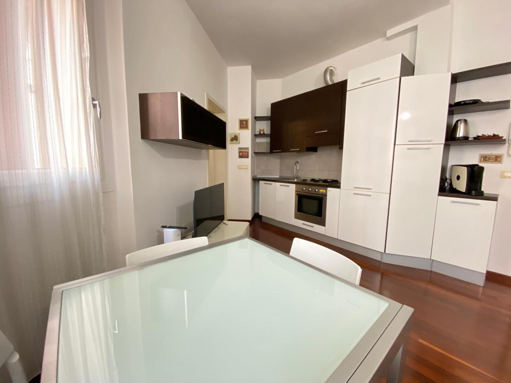 Avantgard Rooms Western Station Bologna Esterno foto