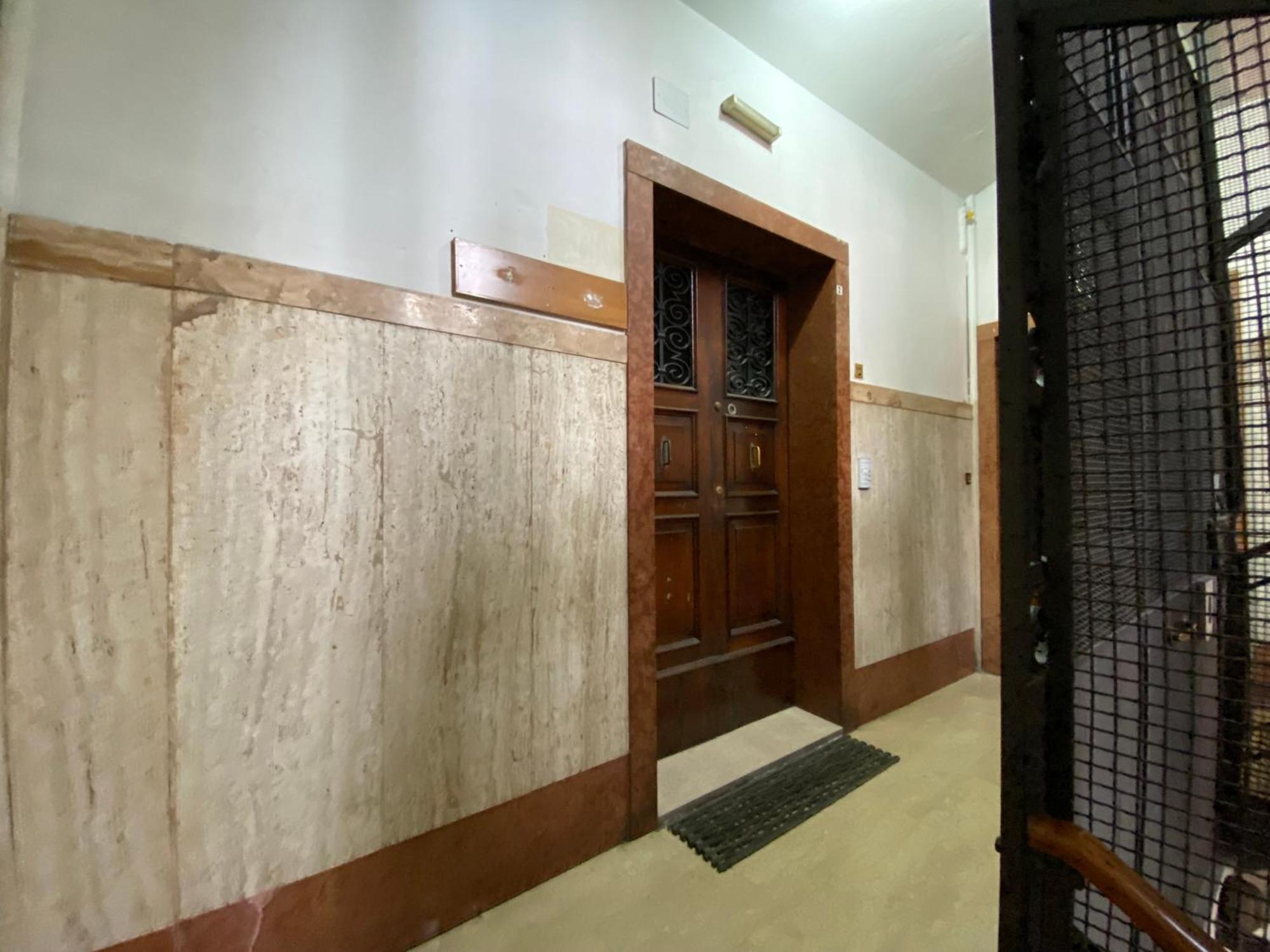 Avantgard Rooms Western Station Bologna Esterno foto
