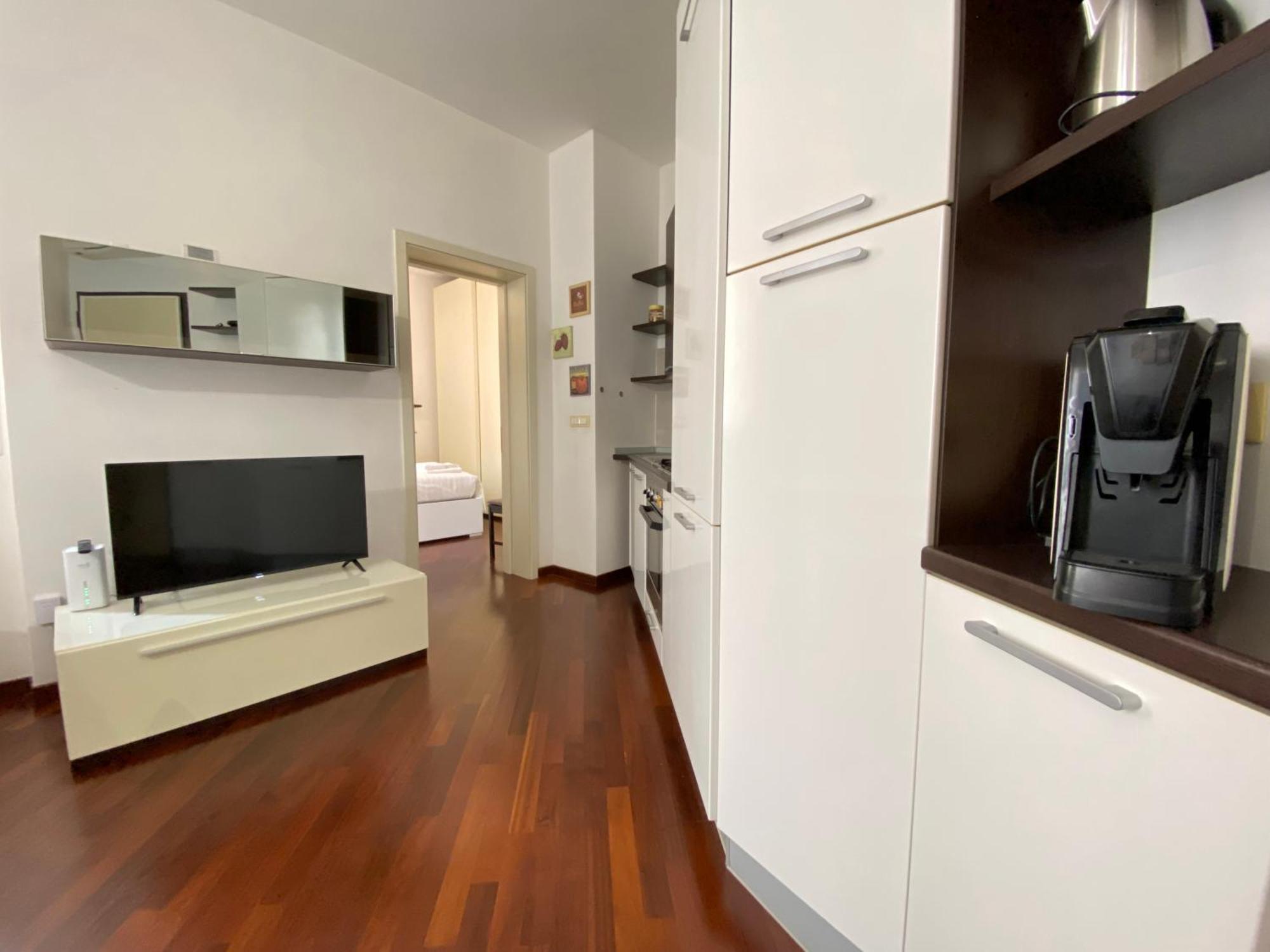Avantgard Rooms Western Station Bologna Esterno foto